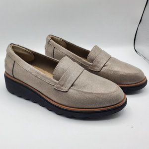 NWT CLARKS SHARON GRACIE GOLD METALLIC LOAFERS